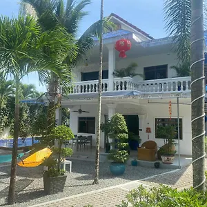 Blue Lagoon Hostel Sihanoukville