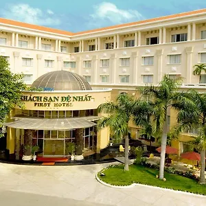 Hotel First, Hô Chi Minh-Ville